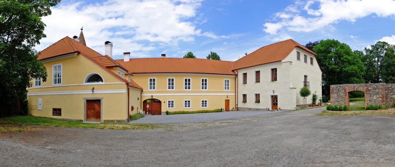 Zamek Jindrichovice Hotel Kolinec Exterior foto