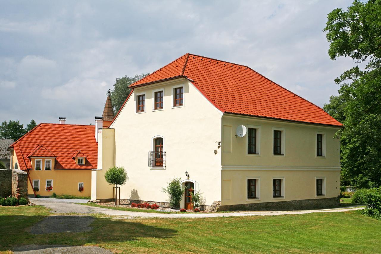 Zamek Jindrichovice Hotel Kolinec Exterior foto